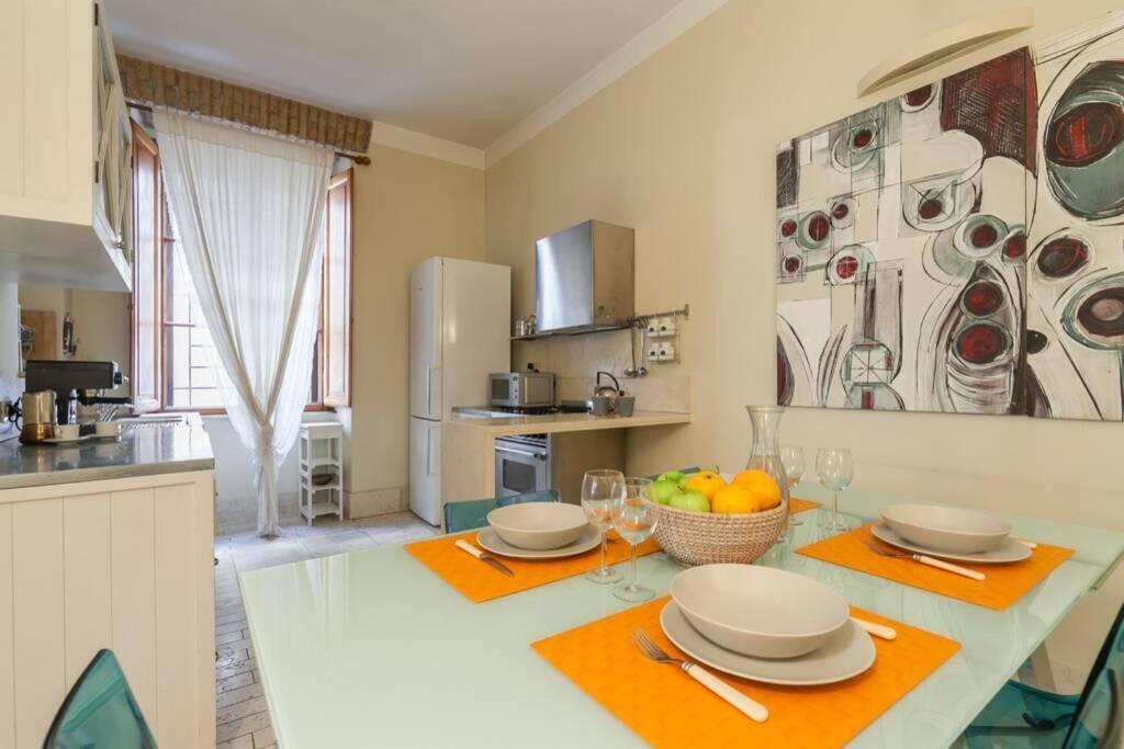 Borgo Pio - Quite And Spacious Apt Roma Ngoại thất bức ảnh
